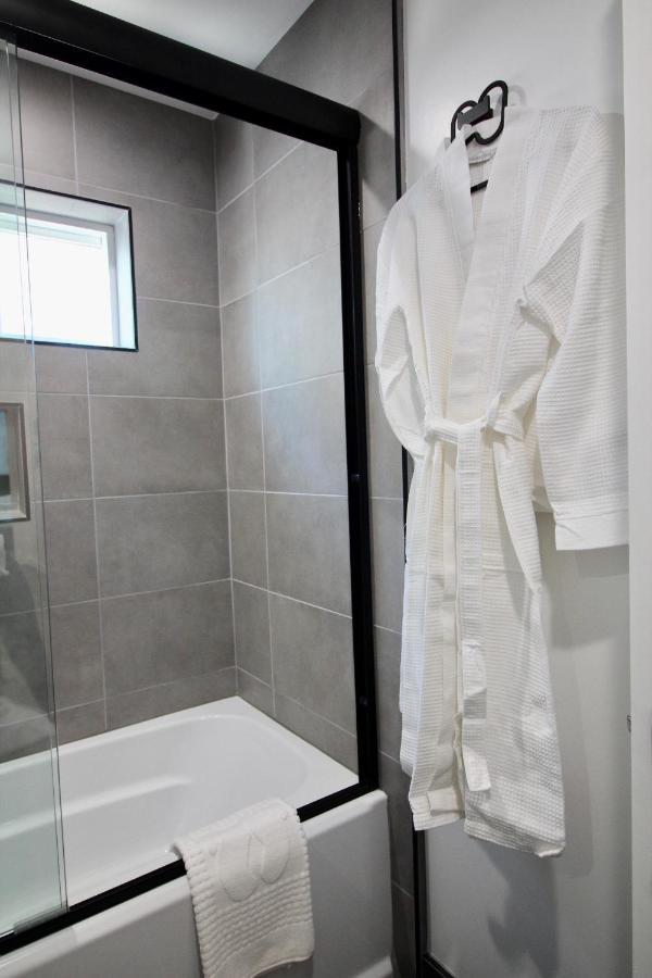 Los Angeles 3Br Villa Suites With Free Parking מראה חיצוני תמונה
